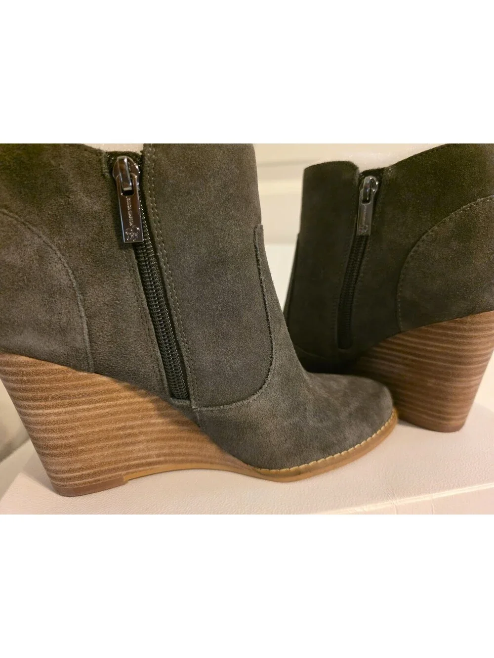 Charee Gray Suede Wedge Ankle Booties Boots Jessica Simpson Womens Size 6.5 NIB
